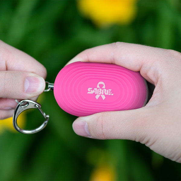Schrillalarm 2-in-1 Personal Alarm mit LED Licht & Karabinerhaken, pink